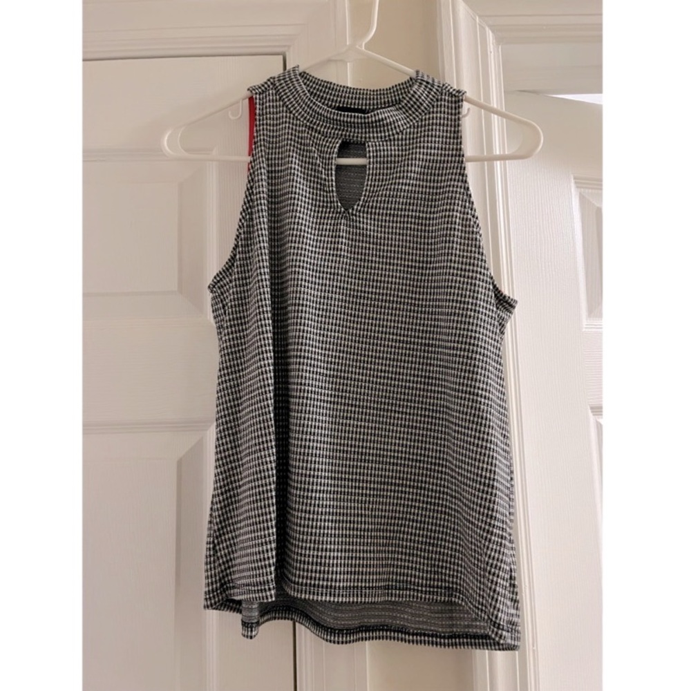 Black and white textured top